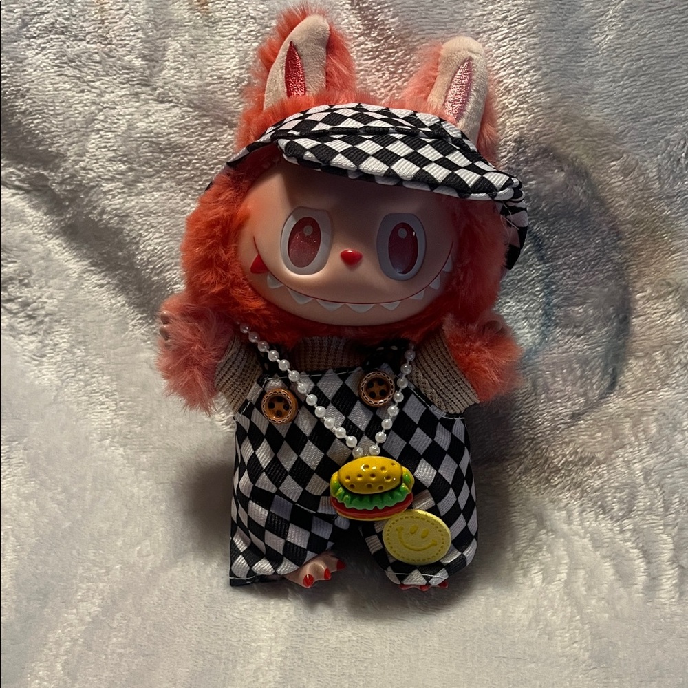 Checkered Labubu outfit - Picture 2 of 4